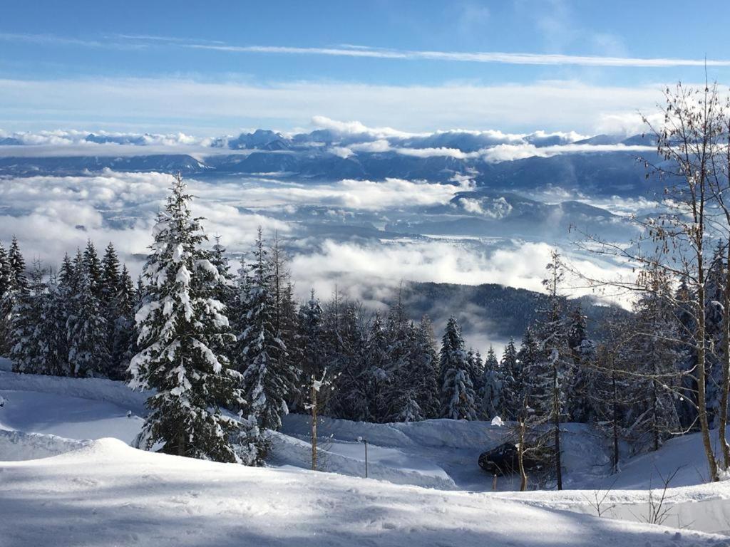 Familienapartment Sonne Und Schnee Kanzelhohe Luaran gambar